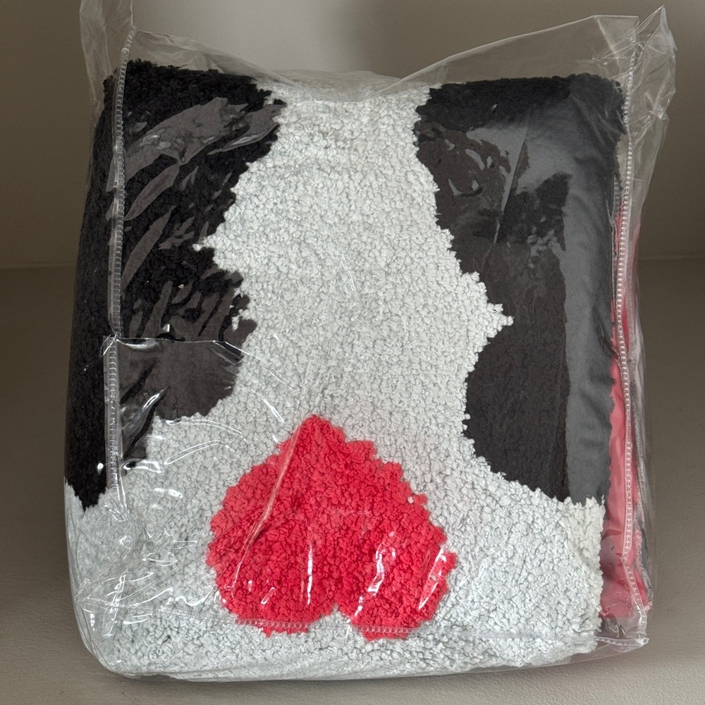 Brand New Bath Set | Disney Mickey Mouse and Friends | 14-Piece | Black & Red - Picture 3 of 6